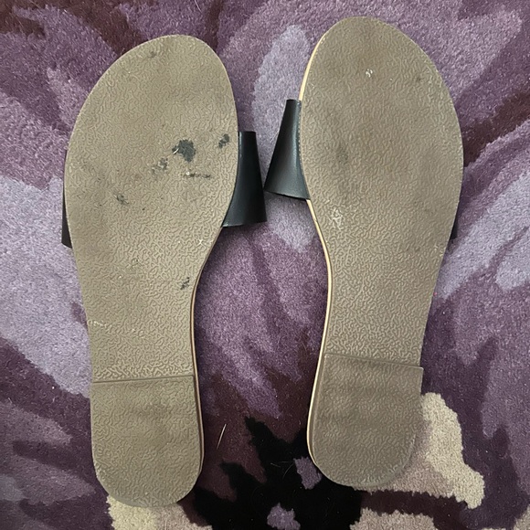 2 Pair Rue21 Flats Black + White Size: 9 - Picture 5 of 5